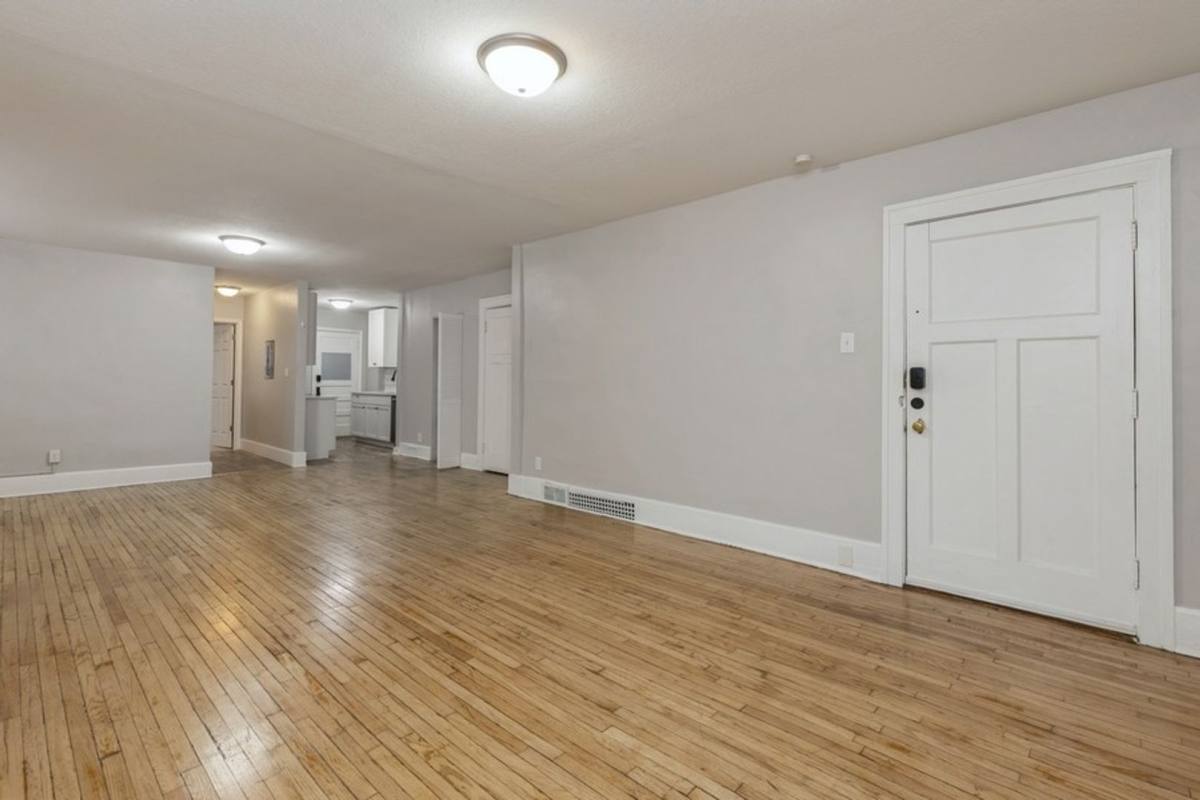 Apartment for rent at 4023 University Ave, Des Moines, IA 50311