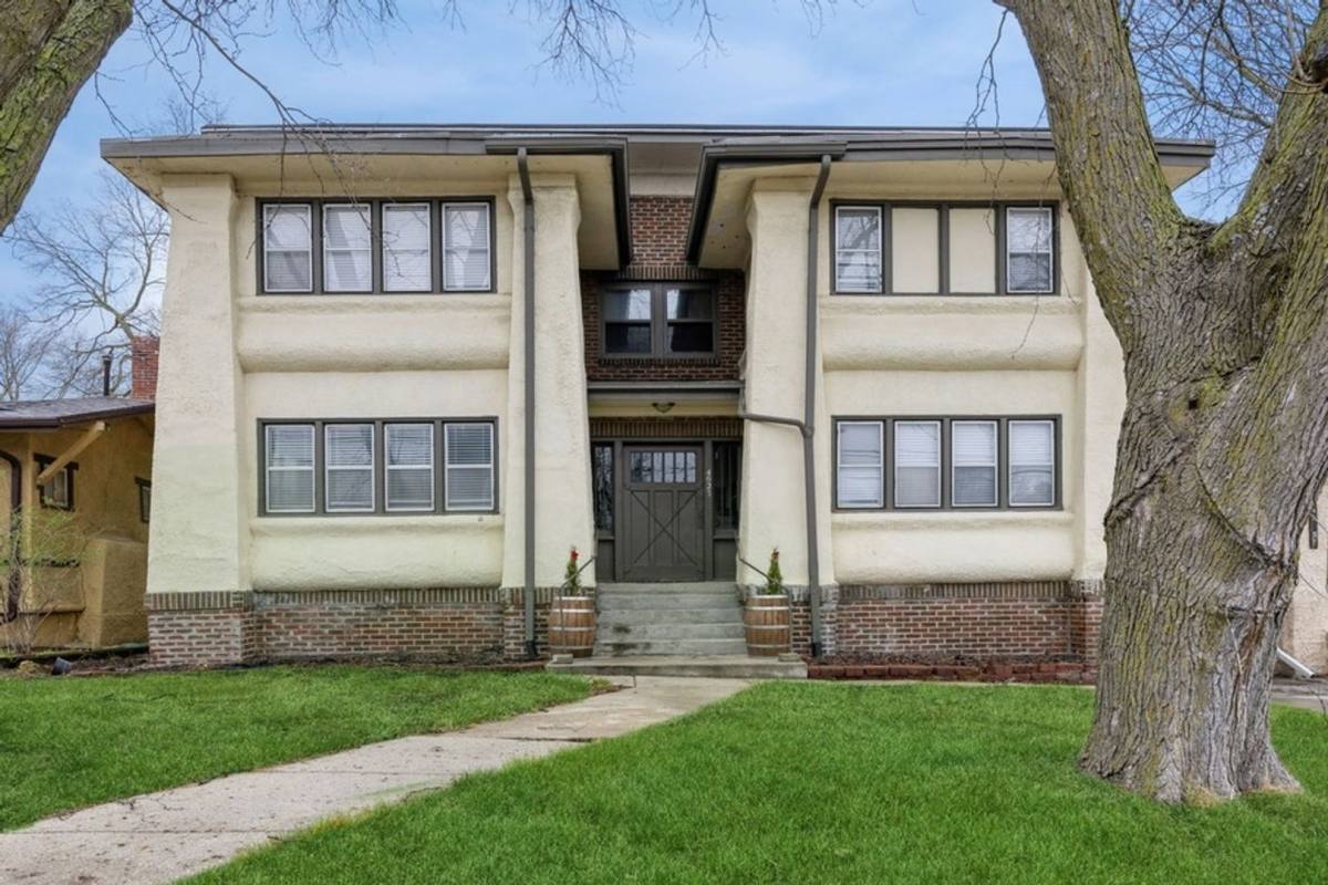 Apartment for rent at 4023 University Ave, Des Moines, IA 50311