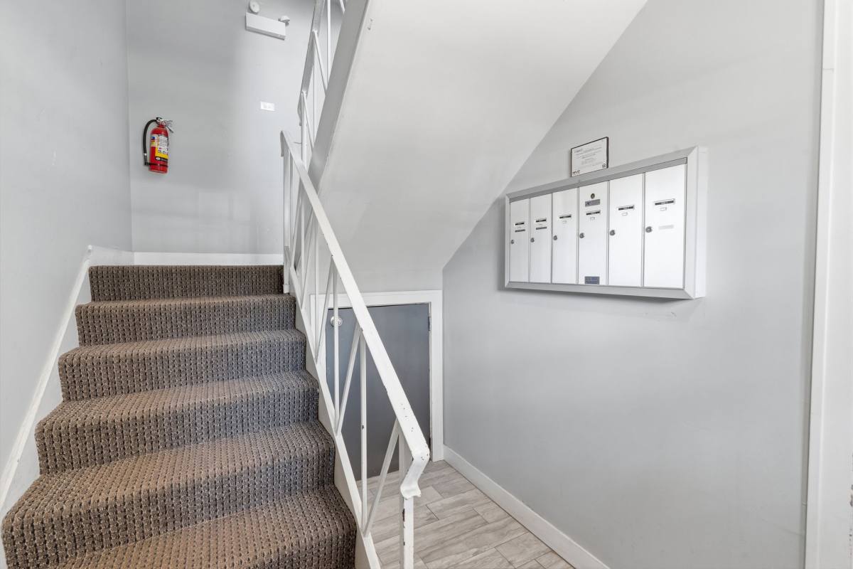Apartment for rent at 1350 N Cleveland Ave, Chicago, IL 60610