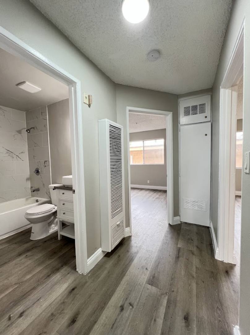 Apartment for rent at 8307 S Figueroa St, Los Angeles, CA 90003