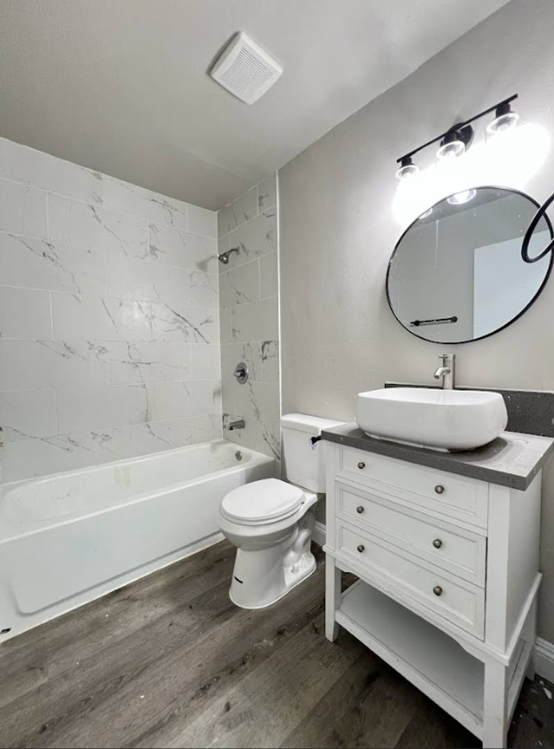 Apartment for rent at 8307 S Figueroa St, Los Angeles, CA 90003