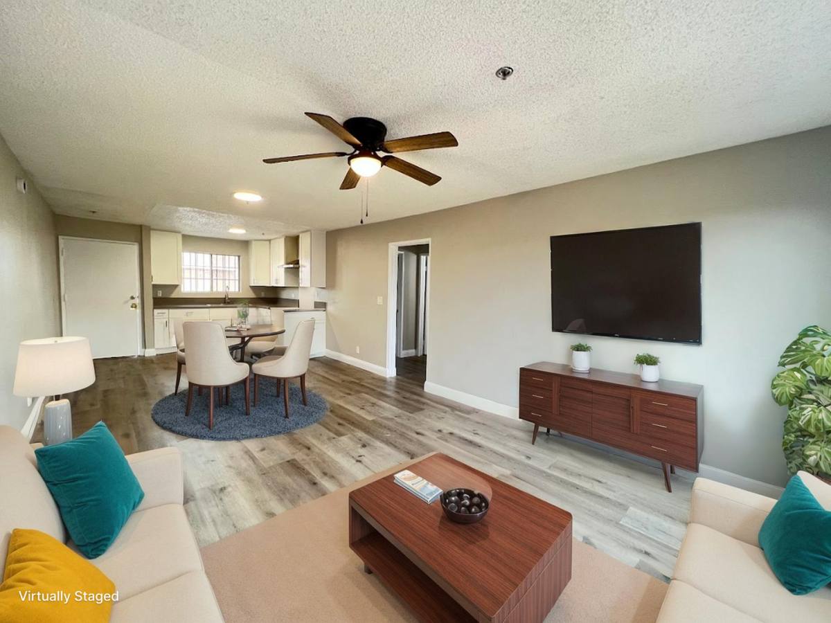 Apartment for rent at 8307 S Figueroa St, Los Angeles, CA 90003