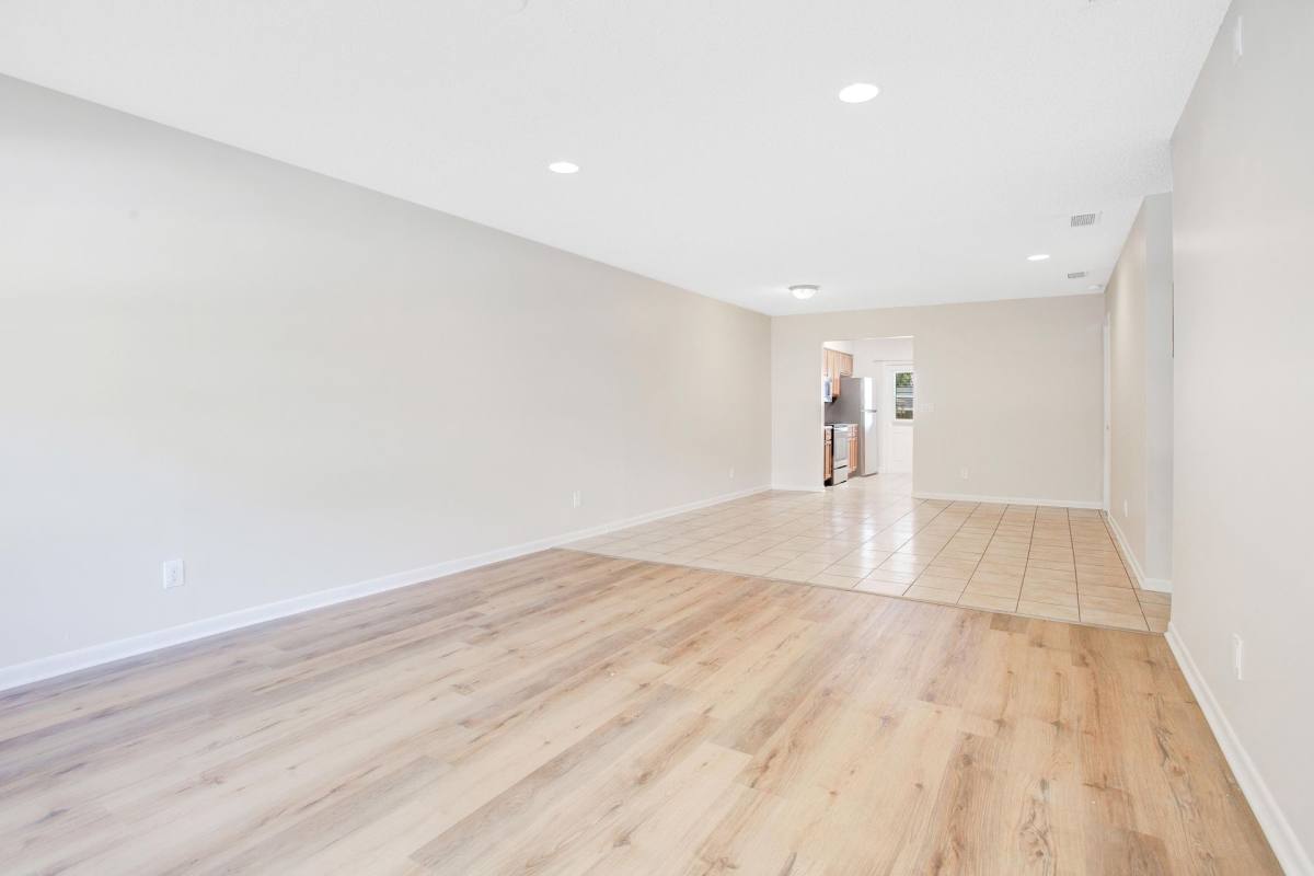 Apartment for rent at 501 W Ball St, Plant City, FL 33563
