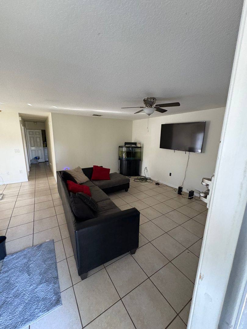 House for rent at 2609 E Emma St, Tampa, FL 33610