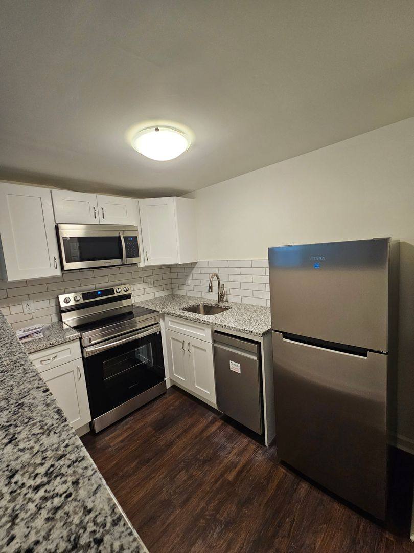 Apartment for rent at 411 Parkway Dr NE, Atlanta, GA 30308