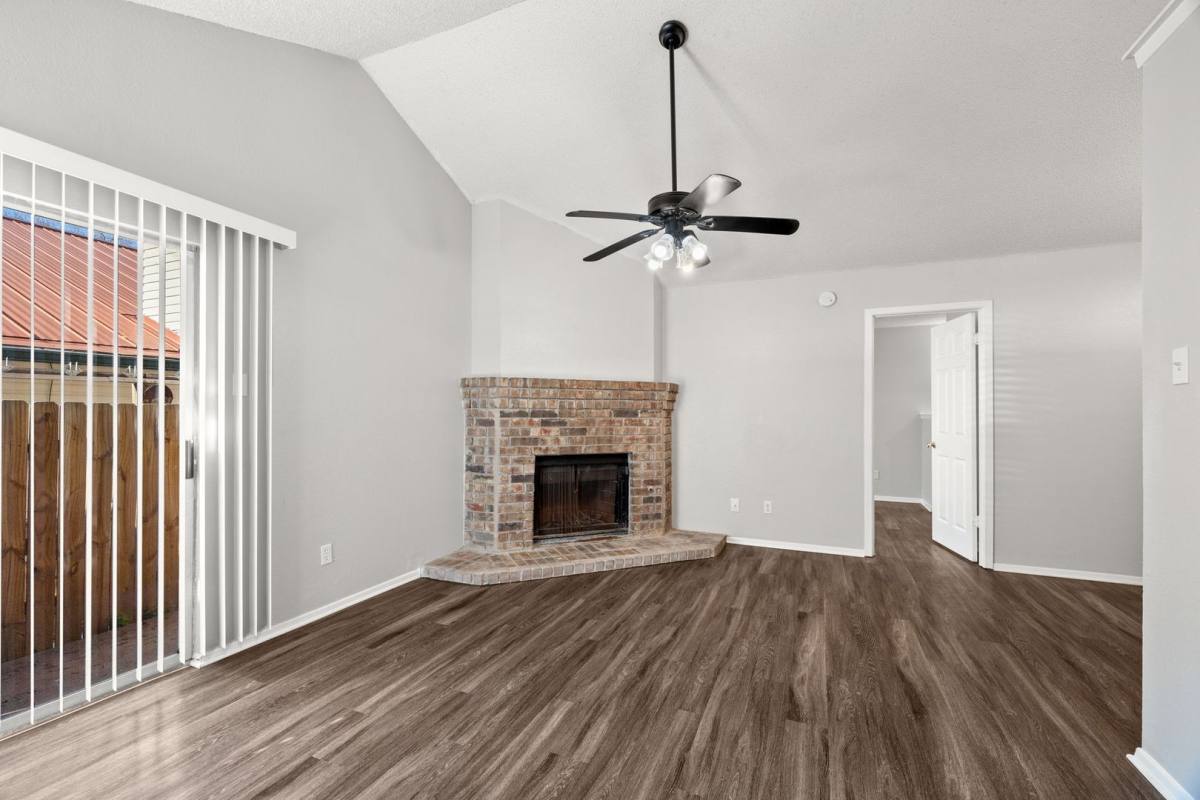 Apartment for rent at 12130 Thompkins Dr, Austin, TX 78753