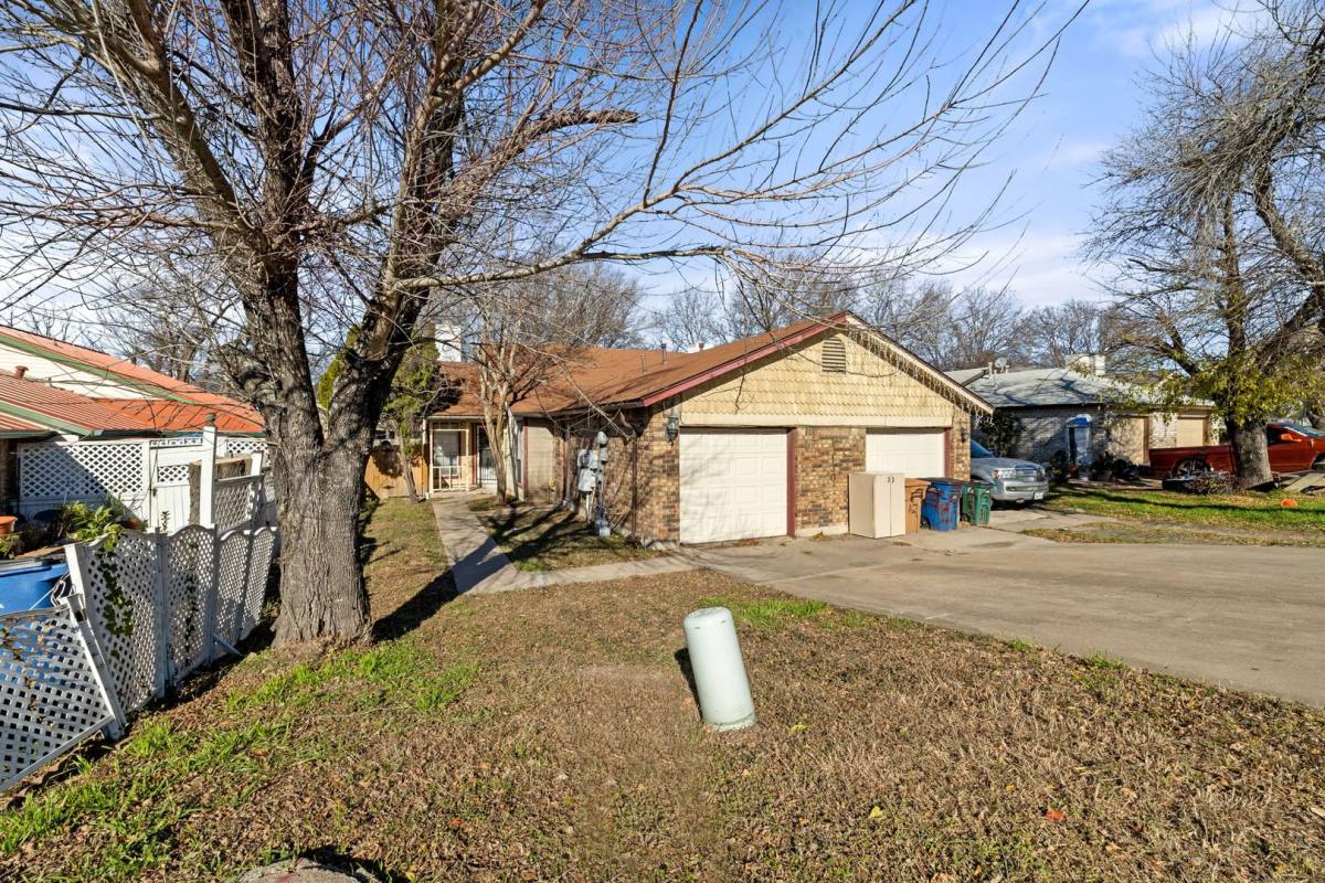 Apartment for rent at 12130 Thompkins Dr, Austin, TX 78753