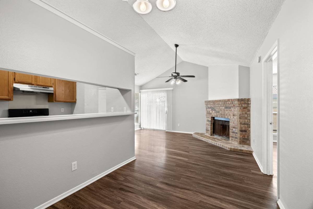 Apartment for rent at 12130 Thompkins Dr, Austin, TX 78753