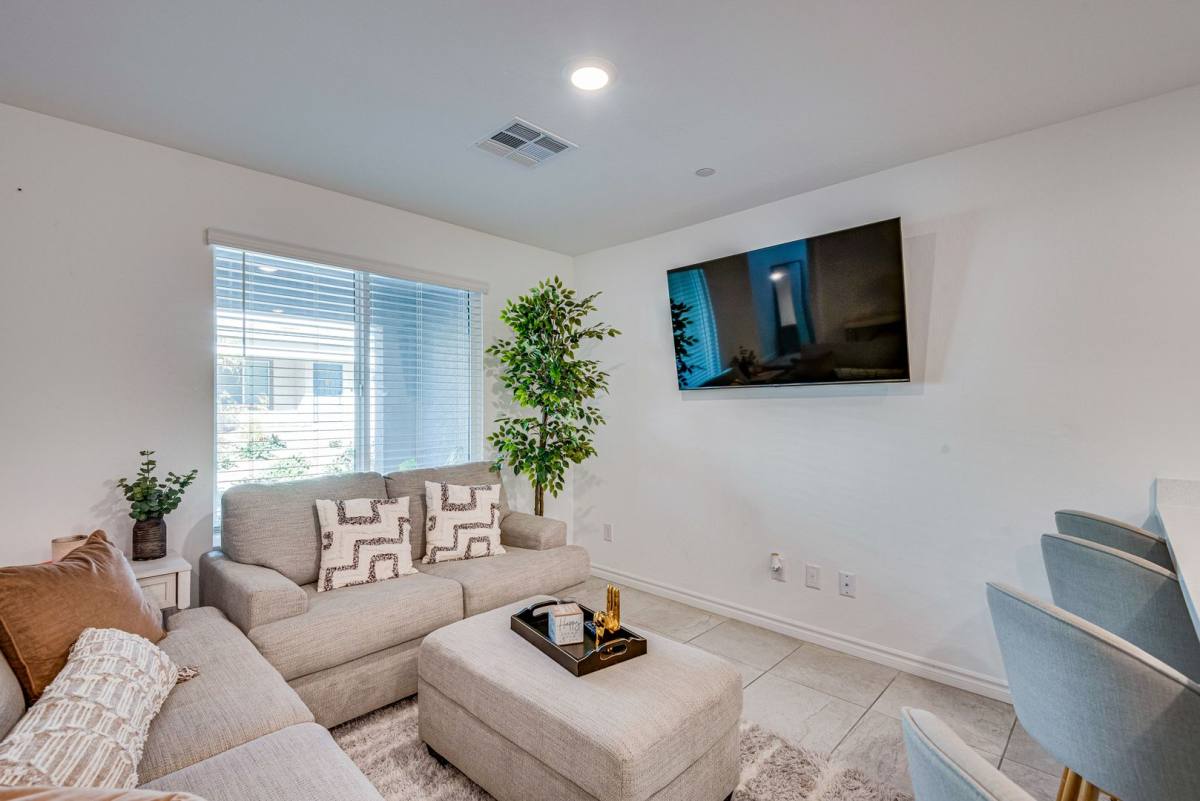 Townhouse for rent at 10718 Lilestone Court, Las Vegas, NV 89166
