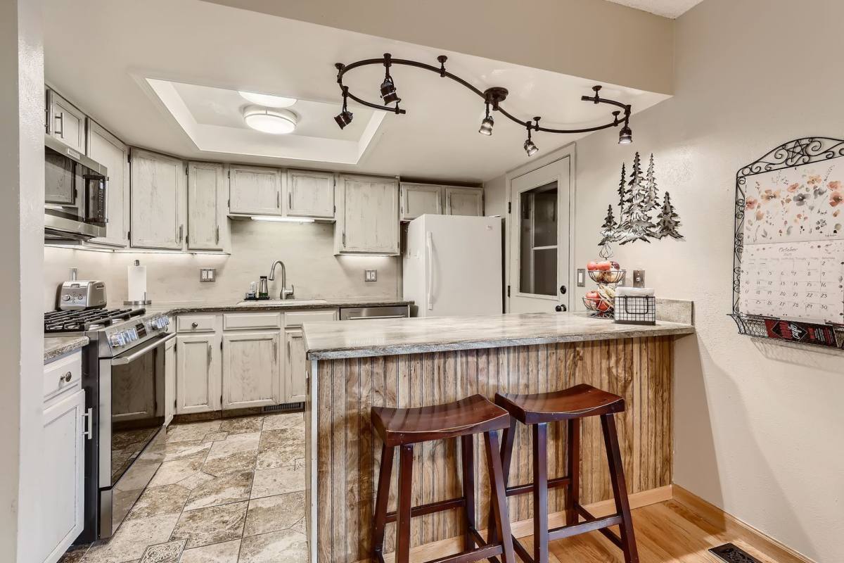Apartment for rent at 3833 Paseo Del Prado, Boulder, CO 80301