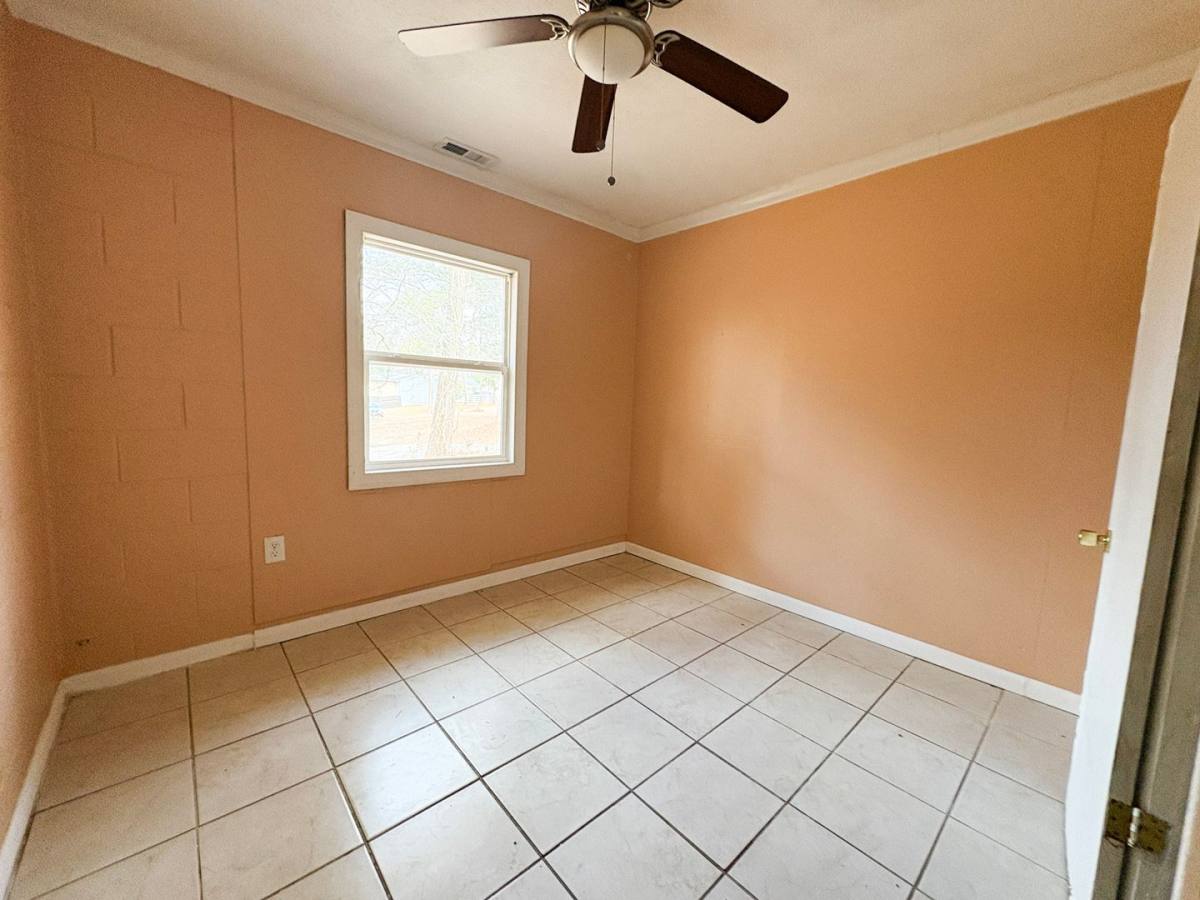 Apartment for rent at 501 Weaver St, Spring Lake, NC 28390
