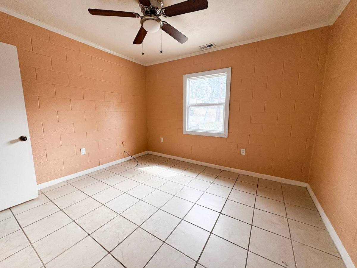 Apartment for rent at 501 Weaver St, Spring Lake, NC 28390