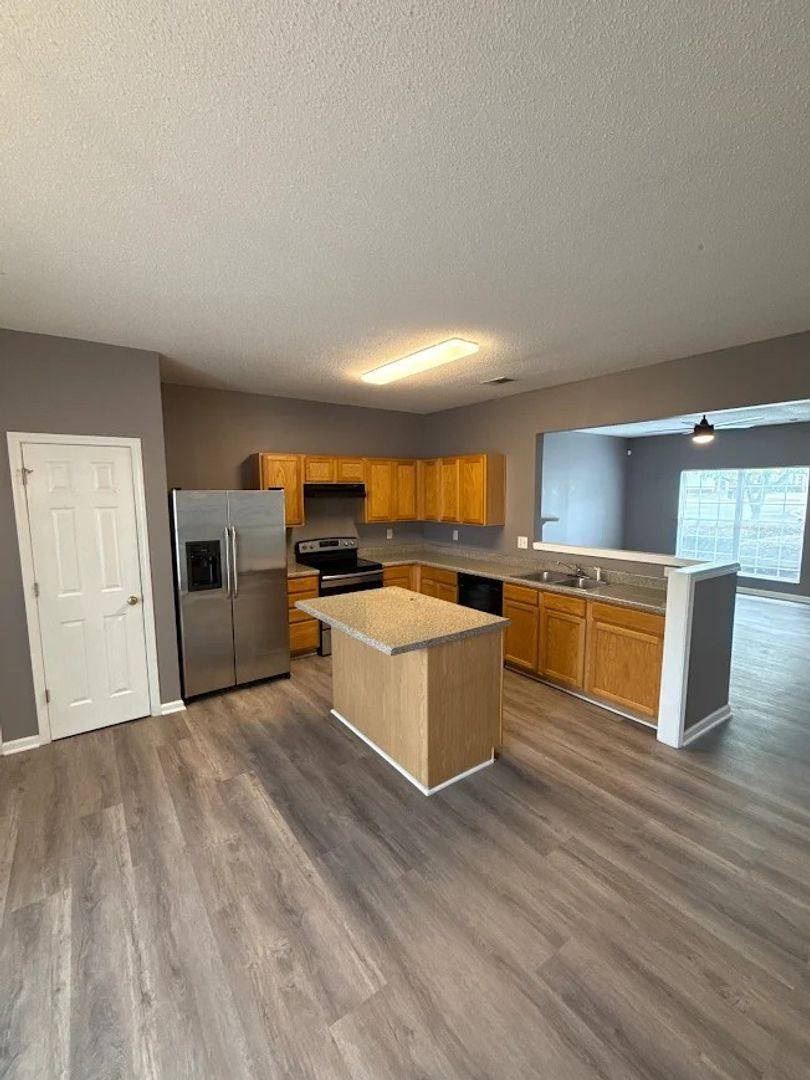 House for rent at 2614 Parkway Trail, Lithonia, GA 30038
