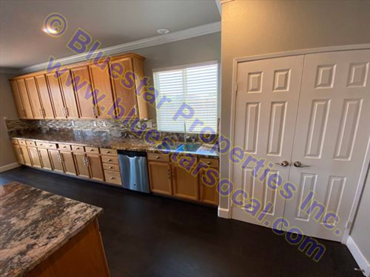 House for rent at 14867 Glen Hollow Rd, Victorville, CA 92394