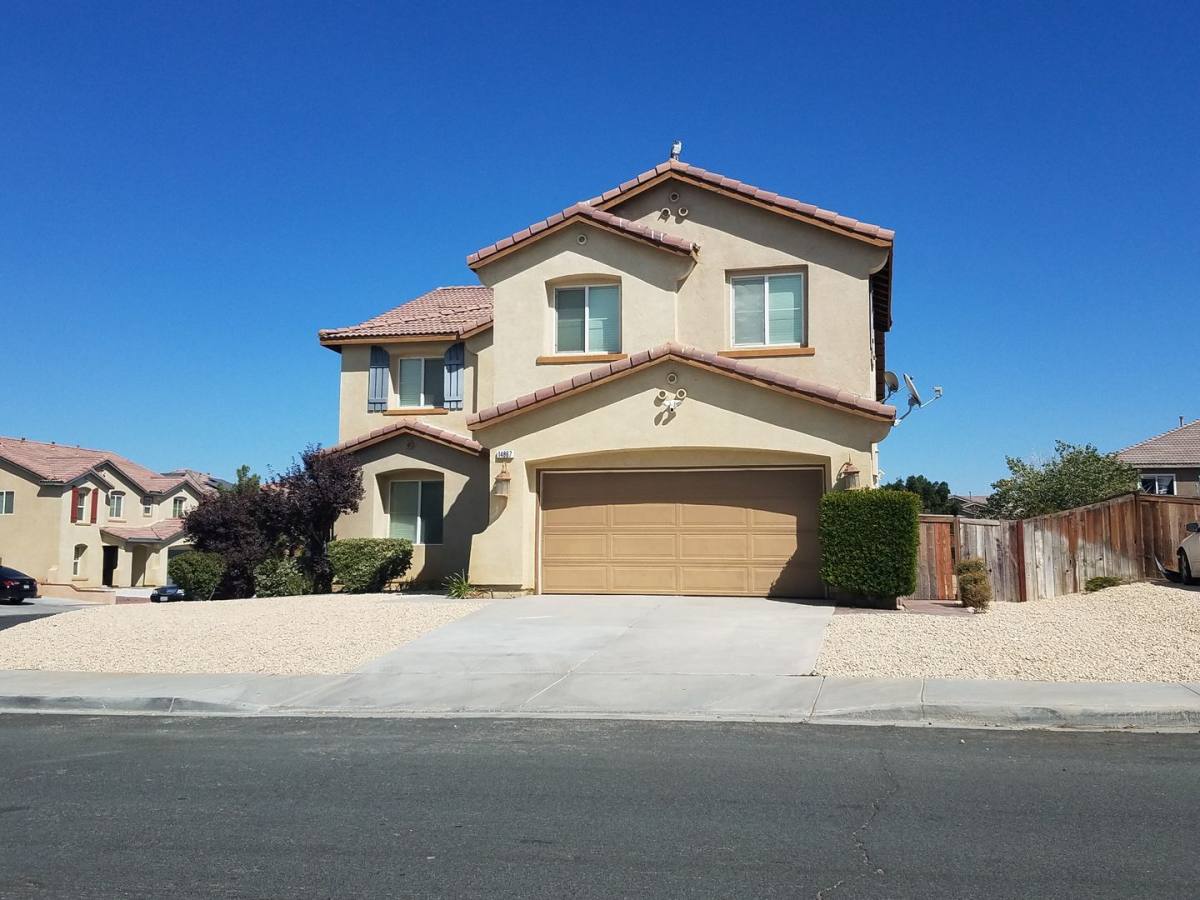 House for rent at 14867 Glen Hollow Rd, Victorville, CA 92394