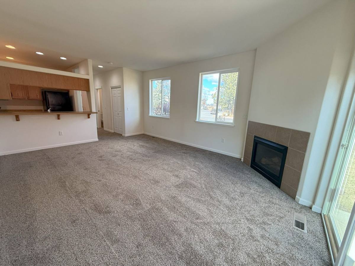 Townhouse for rent at 2636 SW Cascade Mountain Lane, Redmond, OR 97756