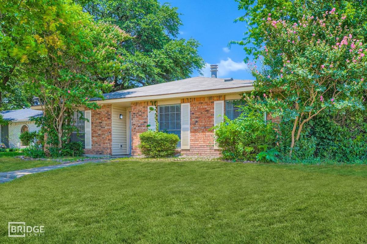 House for rent at 9117 Fairmont Circle, Rowlett, TX 75088