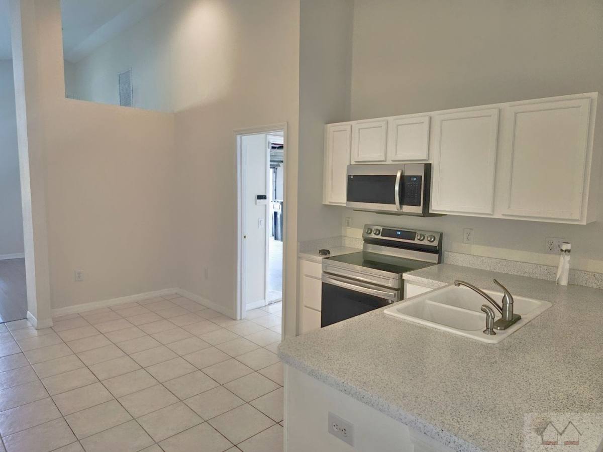 House for rent at 727 Somerstone Dr, Valrico, FL 33594