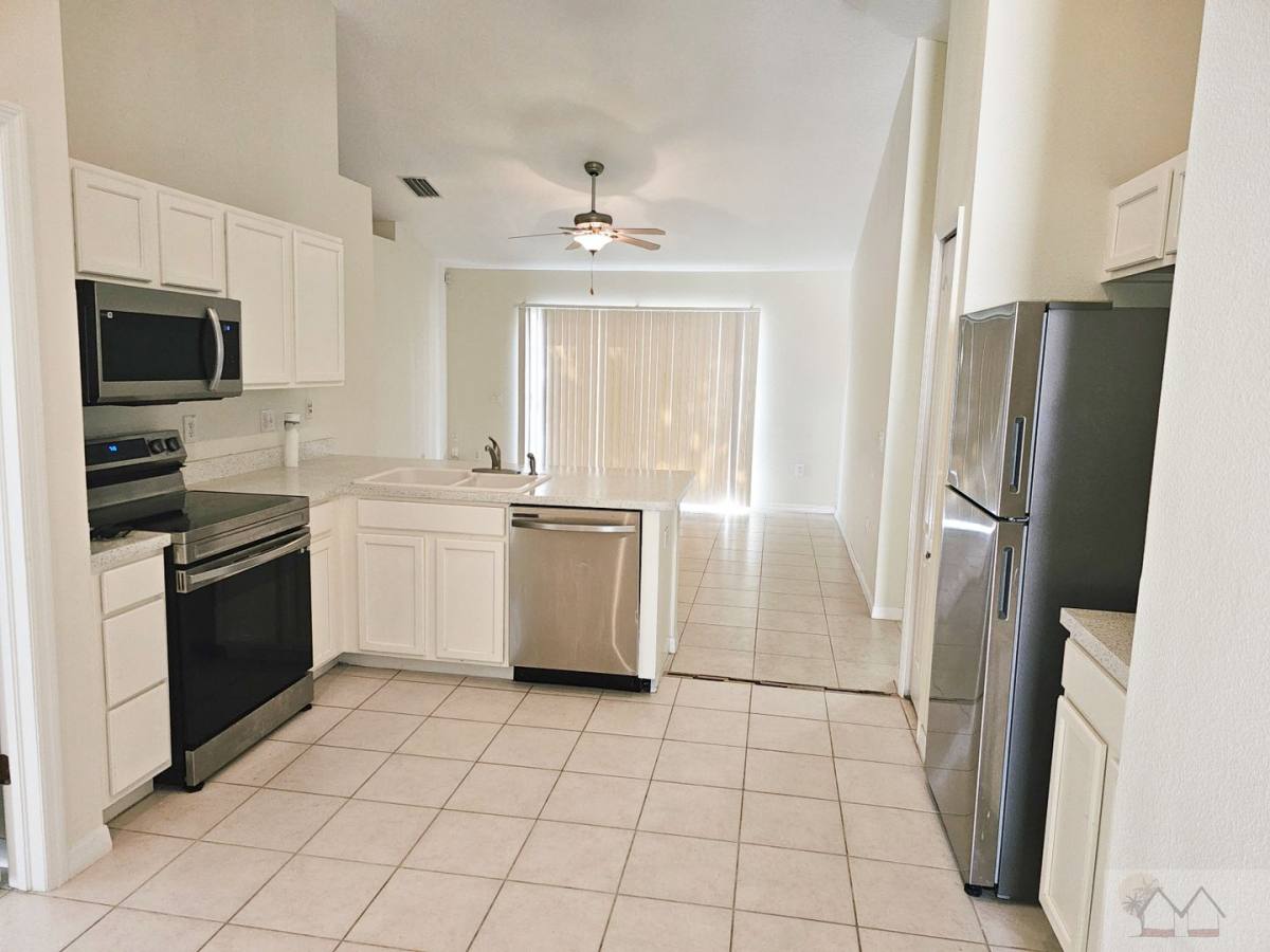 House for rent at 727 Somerstone Dr, Valrico, FL 33594