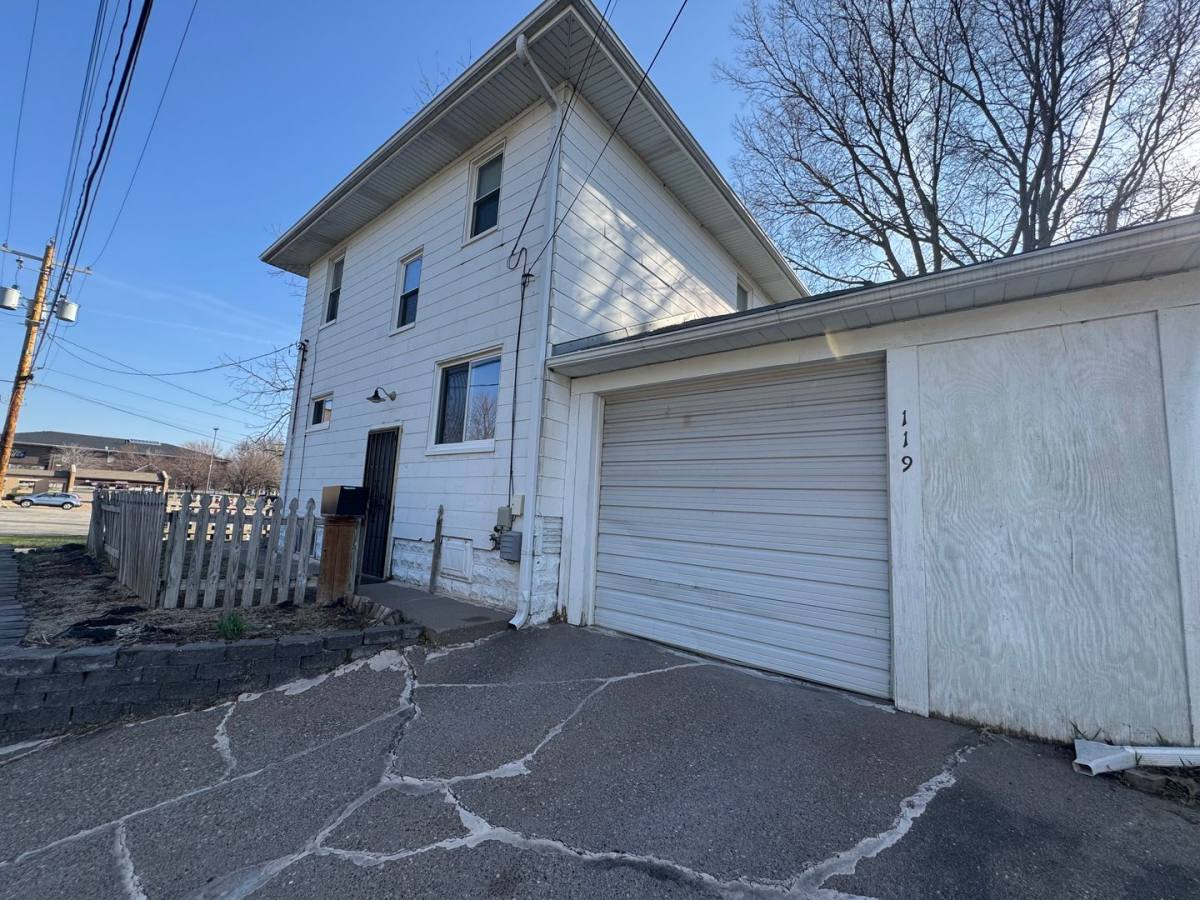 House for rent at 119 E 13th St, Davenport, IA 52803