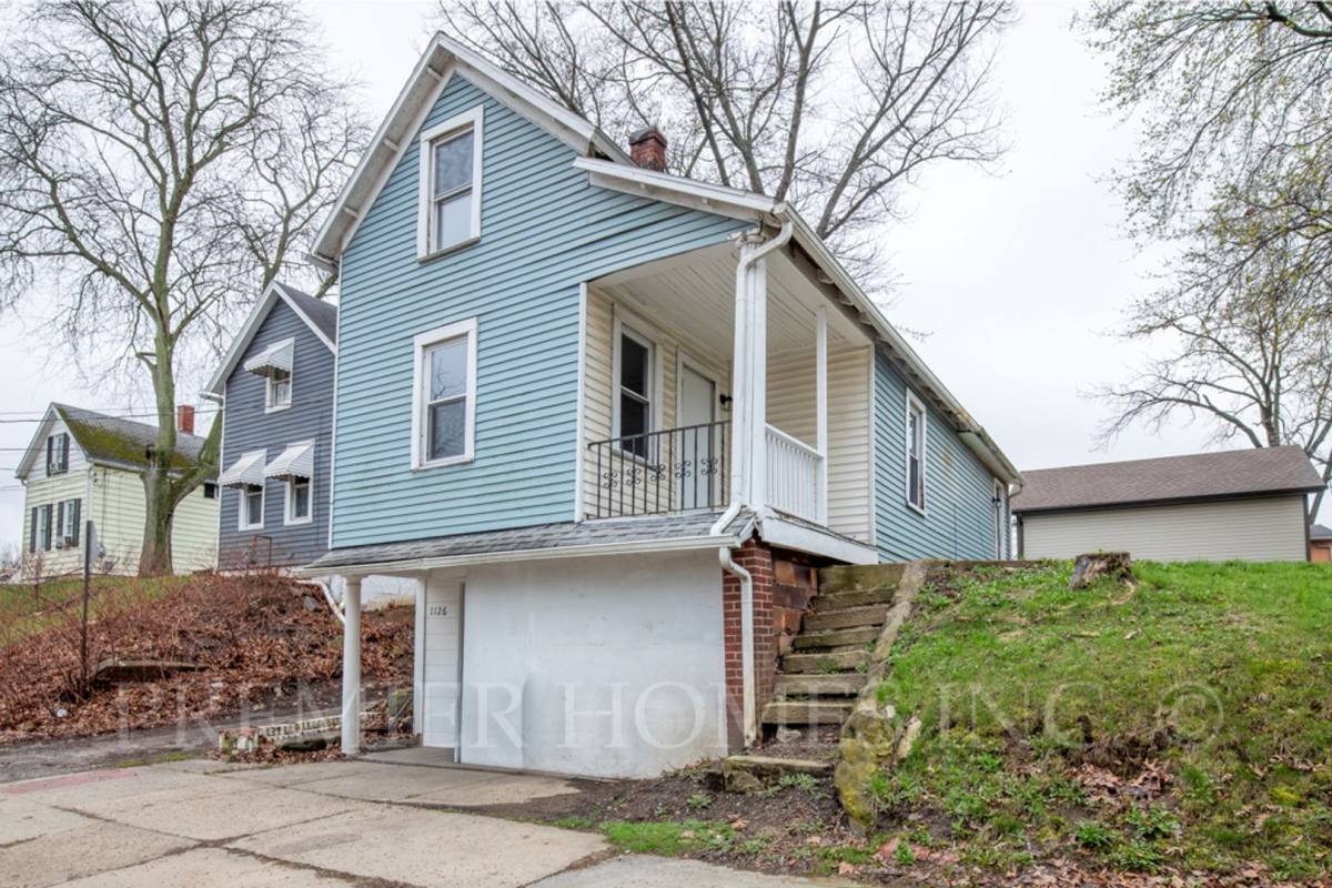 House for rent at 1126 11th St NW, Canton, OH 44703