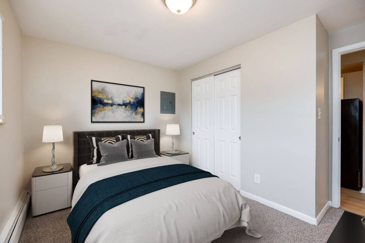 Apartment for rent at 300 Courtland Dr, Monroe, OH 45050