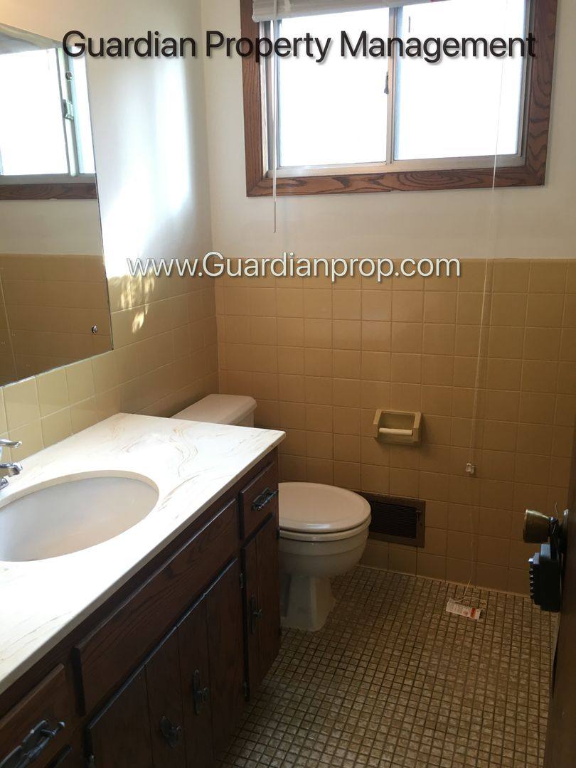 Apartment for rent at 2600-2604 France Ave N, Minneapolis, MN 55422