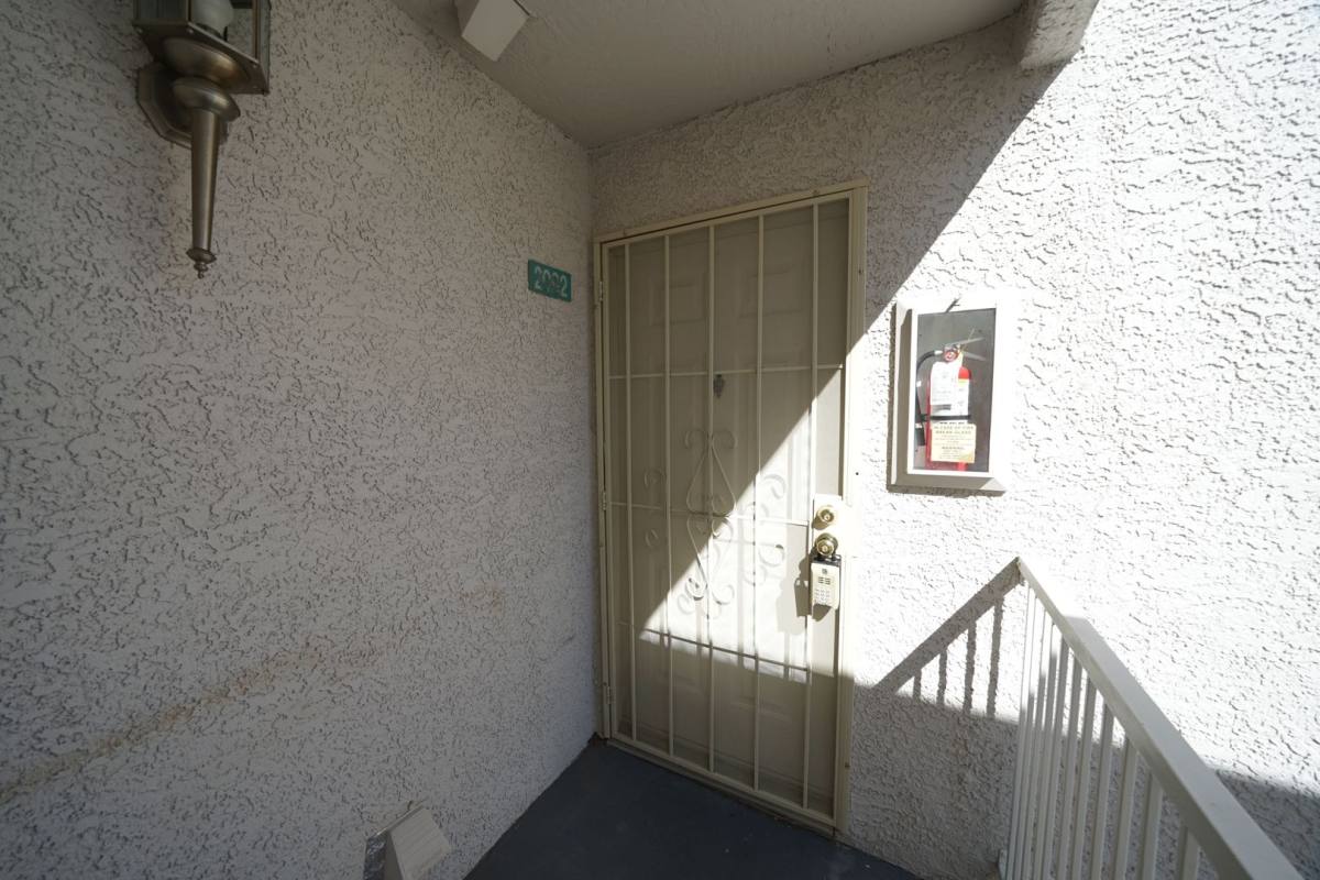 Apartment for rent at 6800 E Lake Mead Blvd #BLDG 12, Las Vegas, NV 89156