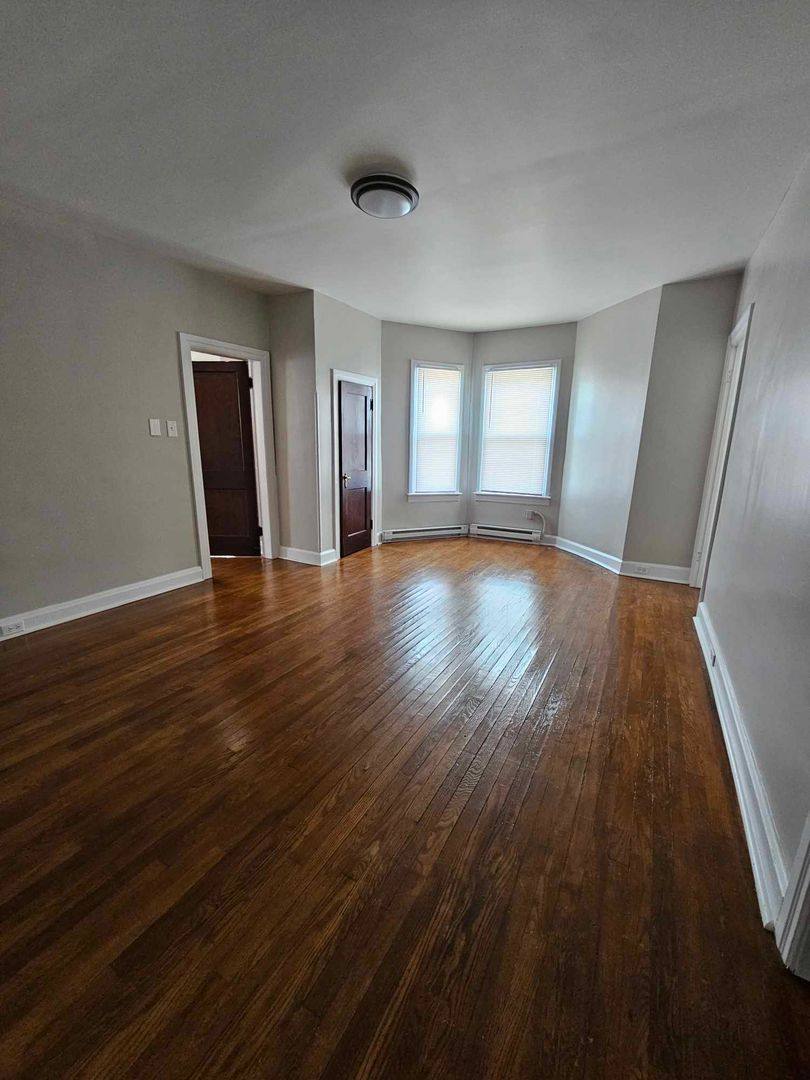 Apartment for rent at 145 E N Ave, Hagerstown, MD 21740