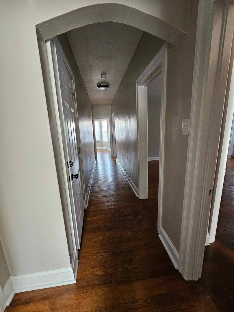 Apartment for rent at 145 E N Ave, Hagerstown, MD 21740