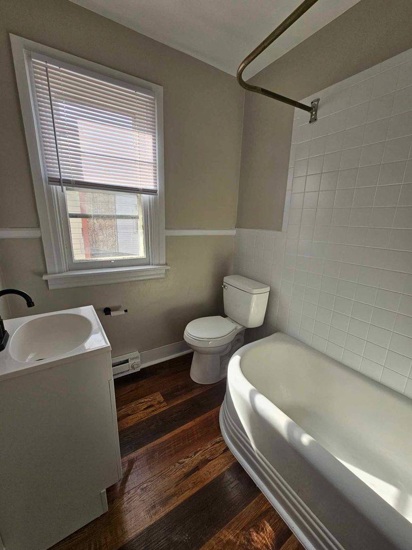 Apartment for rent at 145 E N Ave, Hagerstown, MD 21740