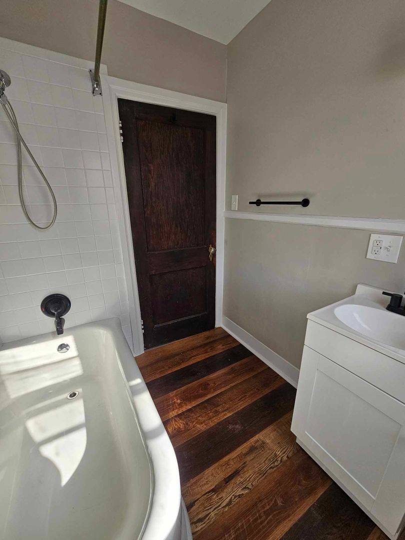 Apartment for rent at 145 E N Ave, Hagerstown, MD 21740