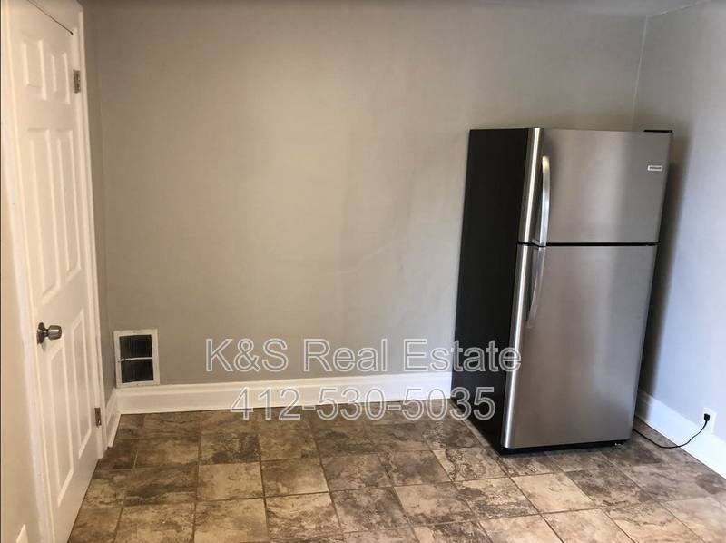 Apartment for rent at 230 Magazine St #2, Carnegie, PA 15106