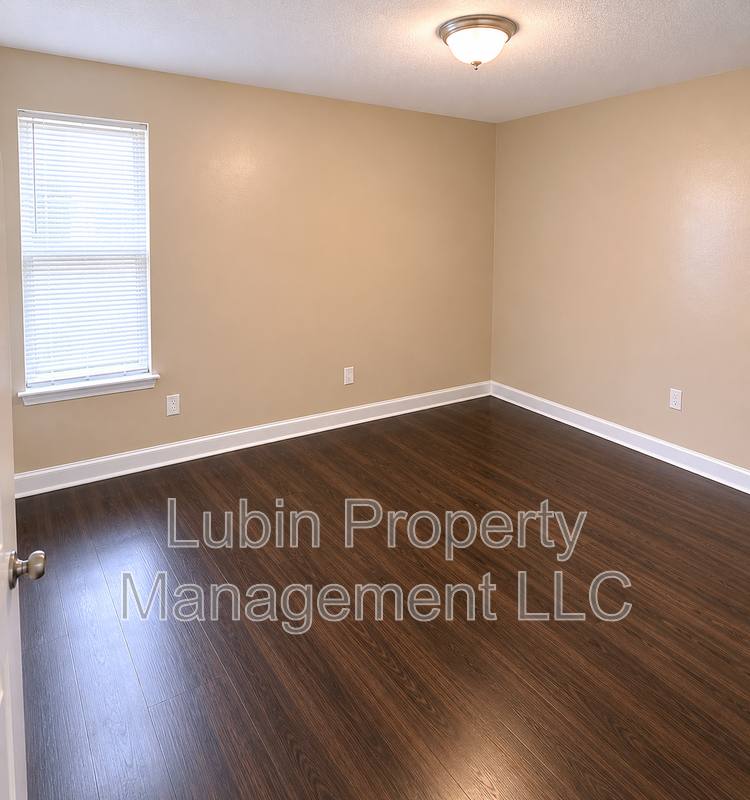 House for rent at 583 Moccasin Dr, Memphis, TN 38109