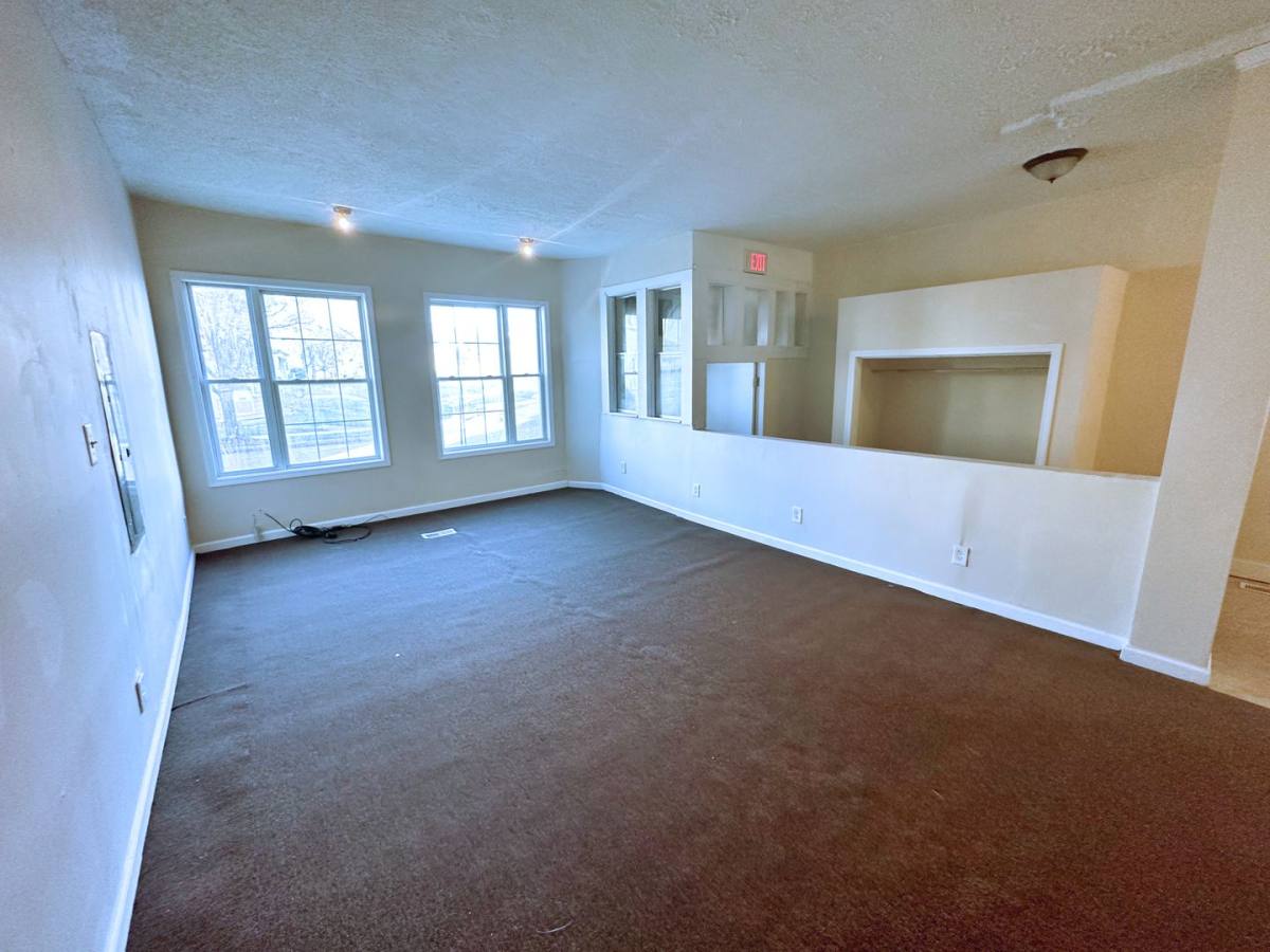 Apartment for rent at 495 Emerson St, Rochester, NY 14613