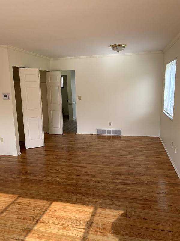 Townhouse for rent at 309 Kenridge Rd, Akron, OH 44333