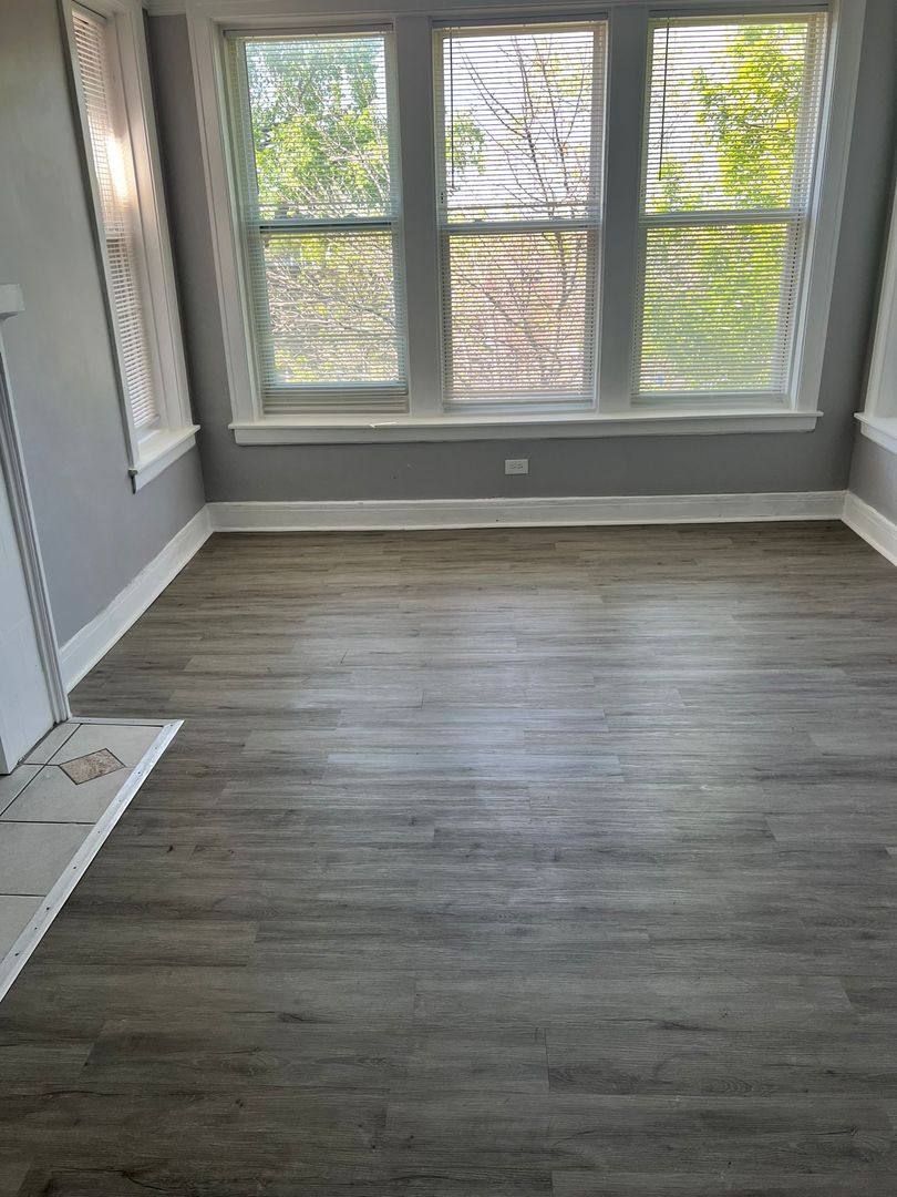 Apartment for rent at 535 E 67th St, Chicago, IL 60637
