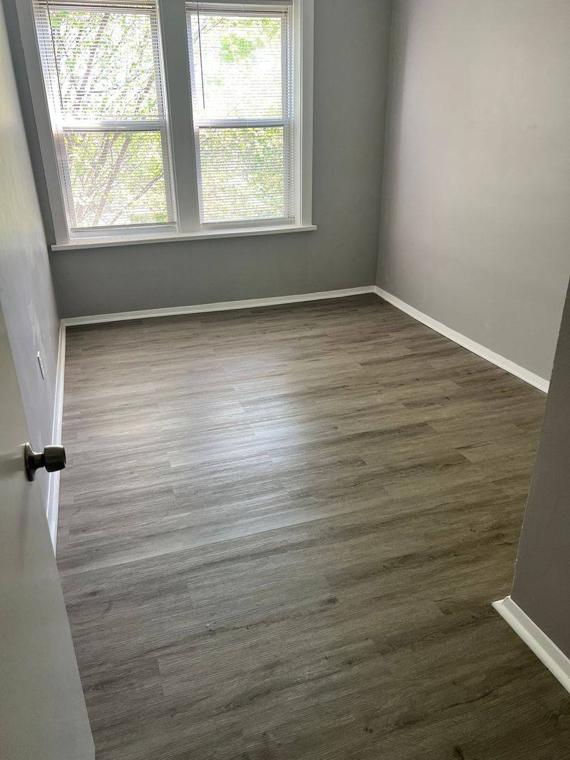Apartment for rent at 535 E 67th St, Chicago, IL 60637