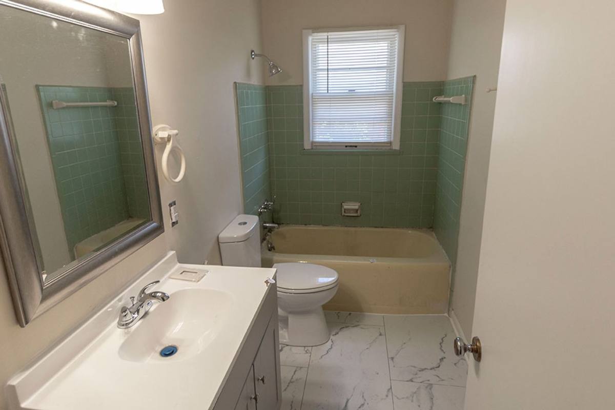 Apartment for rent at 1001 & 1003 Hardin St, Columbia, MO 65203