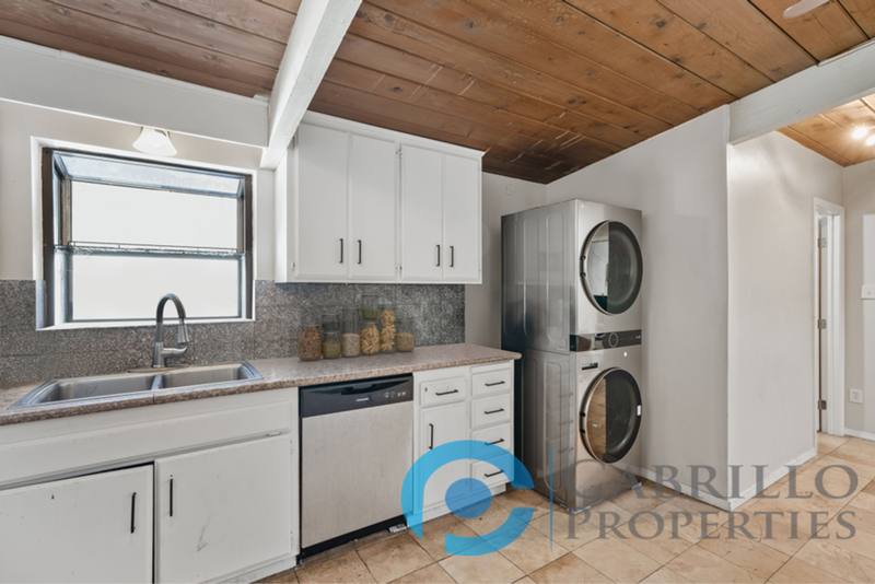 House for rent at 5063 Chaparral Way, San Diego, CA 92115
