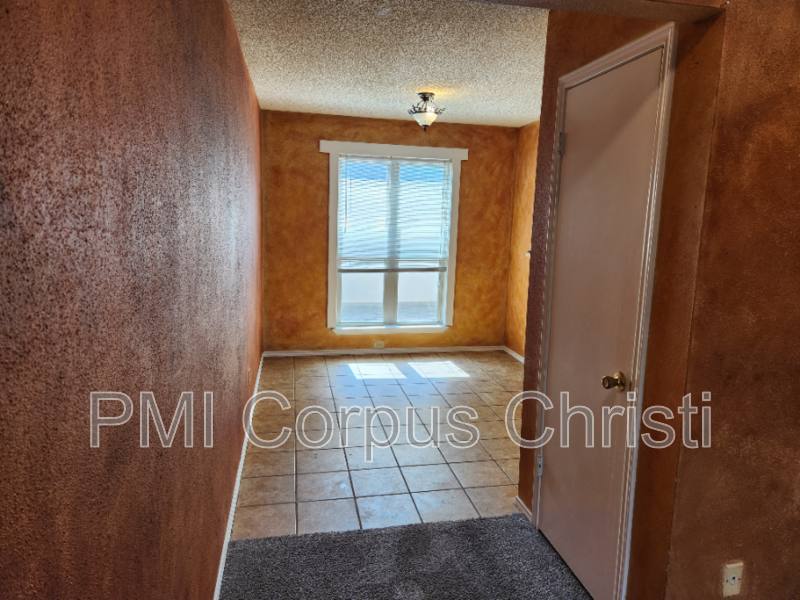 Condo for rent at 6702 Everhart Rd #A102, Corpus Christi, TX 78413