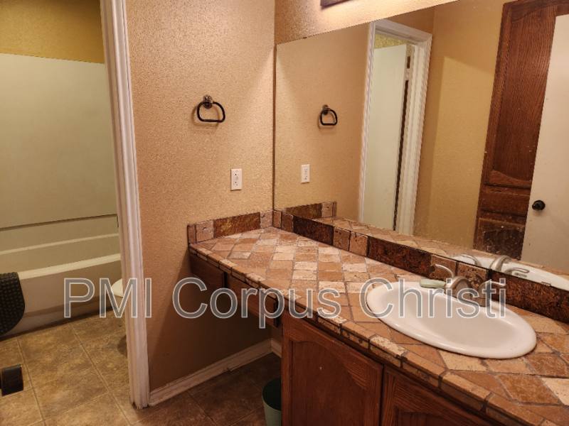 Condo for rent at 6702 Everhart Rd #A102, Corpus Christi, TX 78413