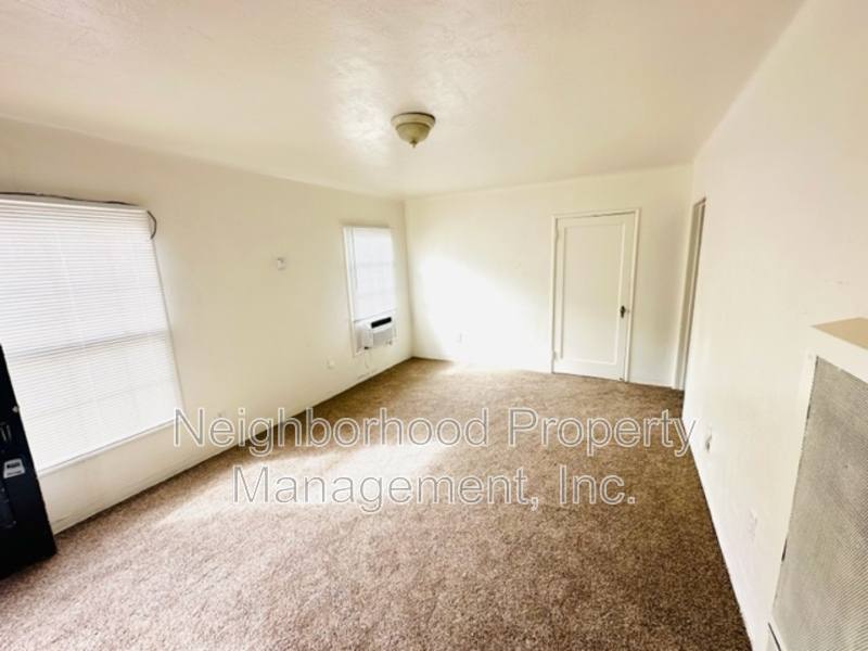 Apartment for rent at 1299 N Linden Ave, Fresno, CA 93728