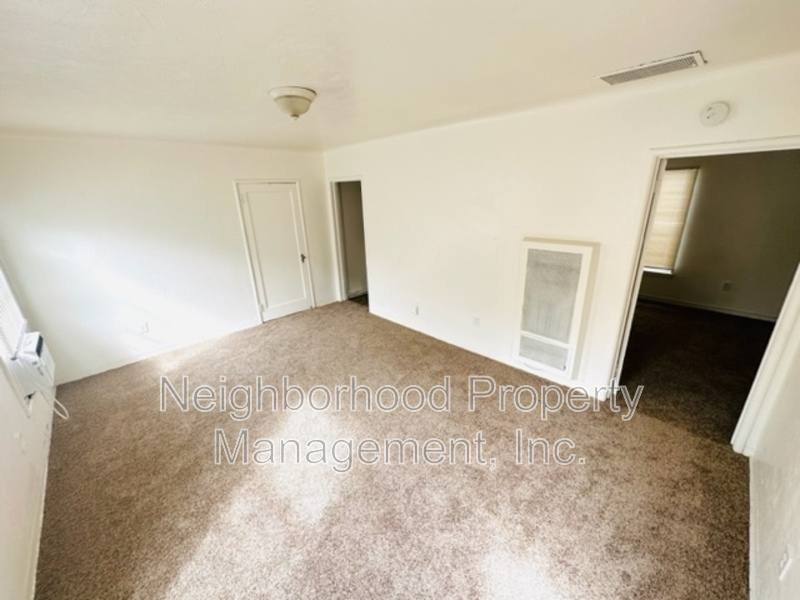 Apartment for rent at 1299 N Linden Ave, Fresno, CA 93728