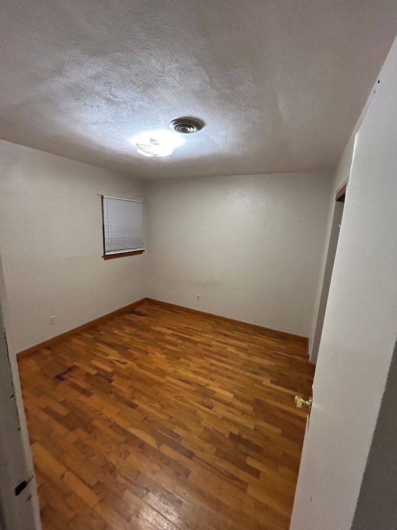 Apartment for rent at 4601 4605 4611 4613 - 12th St, Rock Island, IL 61201