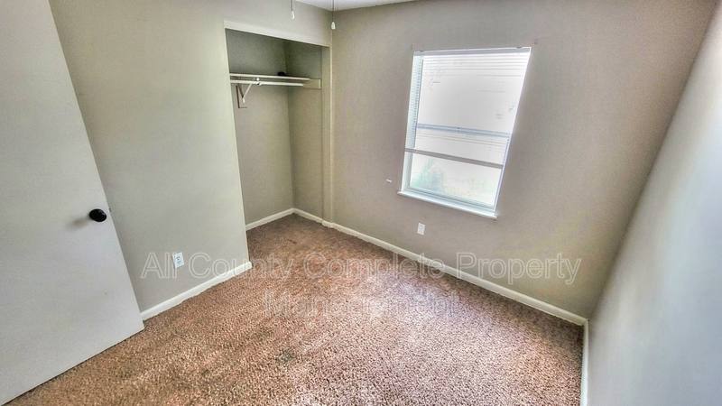 House for rent at 2472 Fernside Rd, Jacksonville, FL 32246
