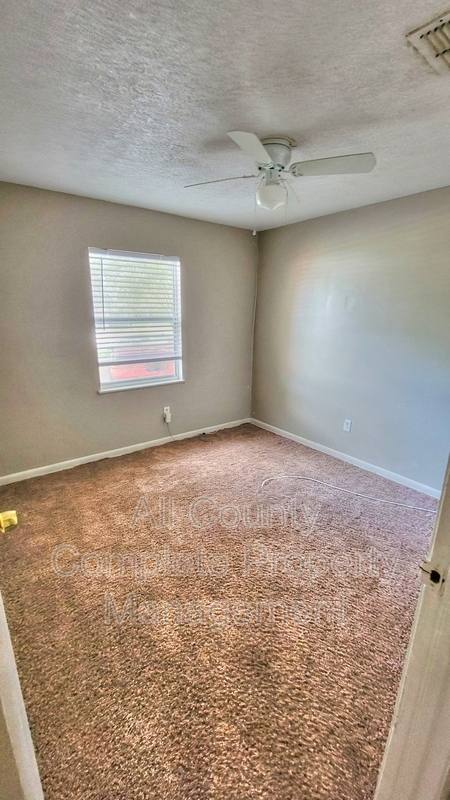 House for rent at 2472 Fernside Rd, Jacksonville, FL 32246
