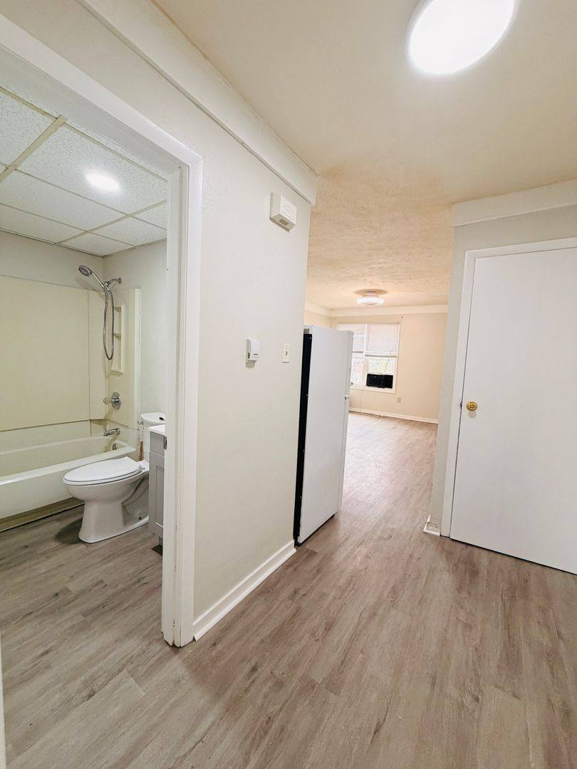 Apartment for rent at 450 1 2 Augusta St, Pittsburgh, PA 15211