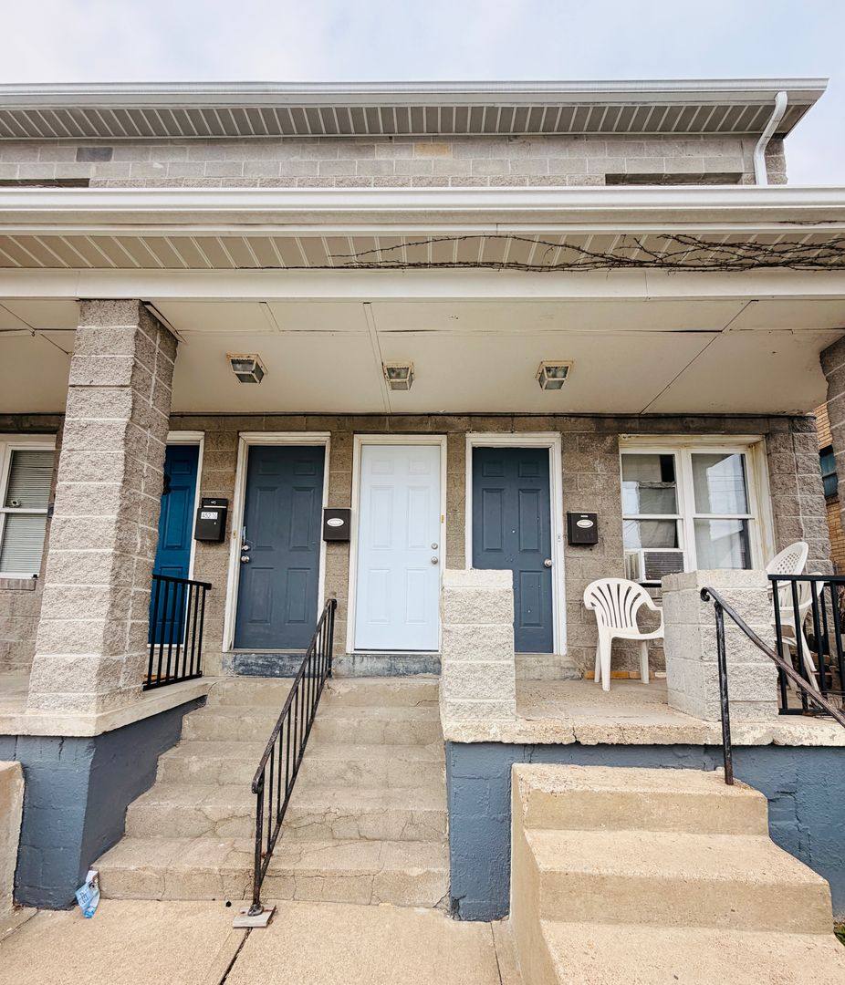 Apartment for rent at 450 1 2 Augusta St, Pittsburgh, PA 15211