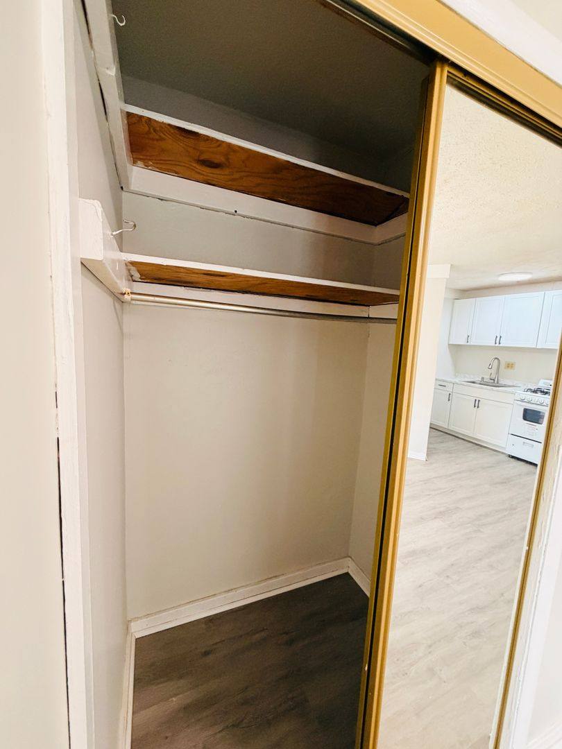 Apartment for rent at 450 1 2 Augusta St, Pittsburgh, PA 15211